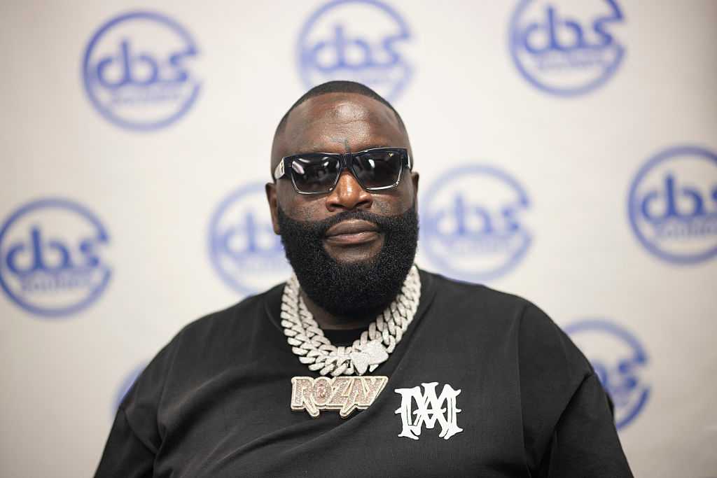 Prosecutors drop felony charge against rapper Rick Ross in domestic violence case β WLWT 5 (Cincinnati)
